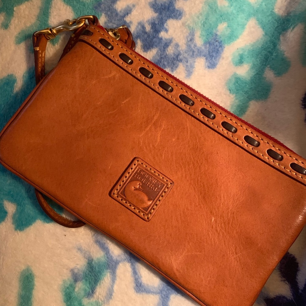 Dooney & Bourke clutch wallet